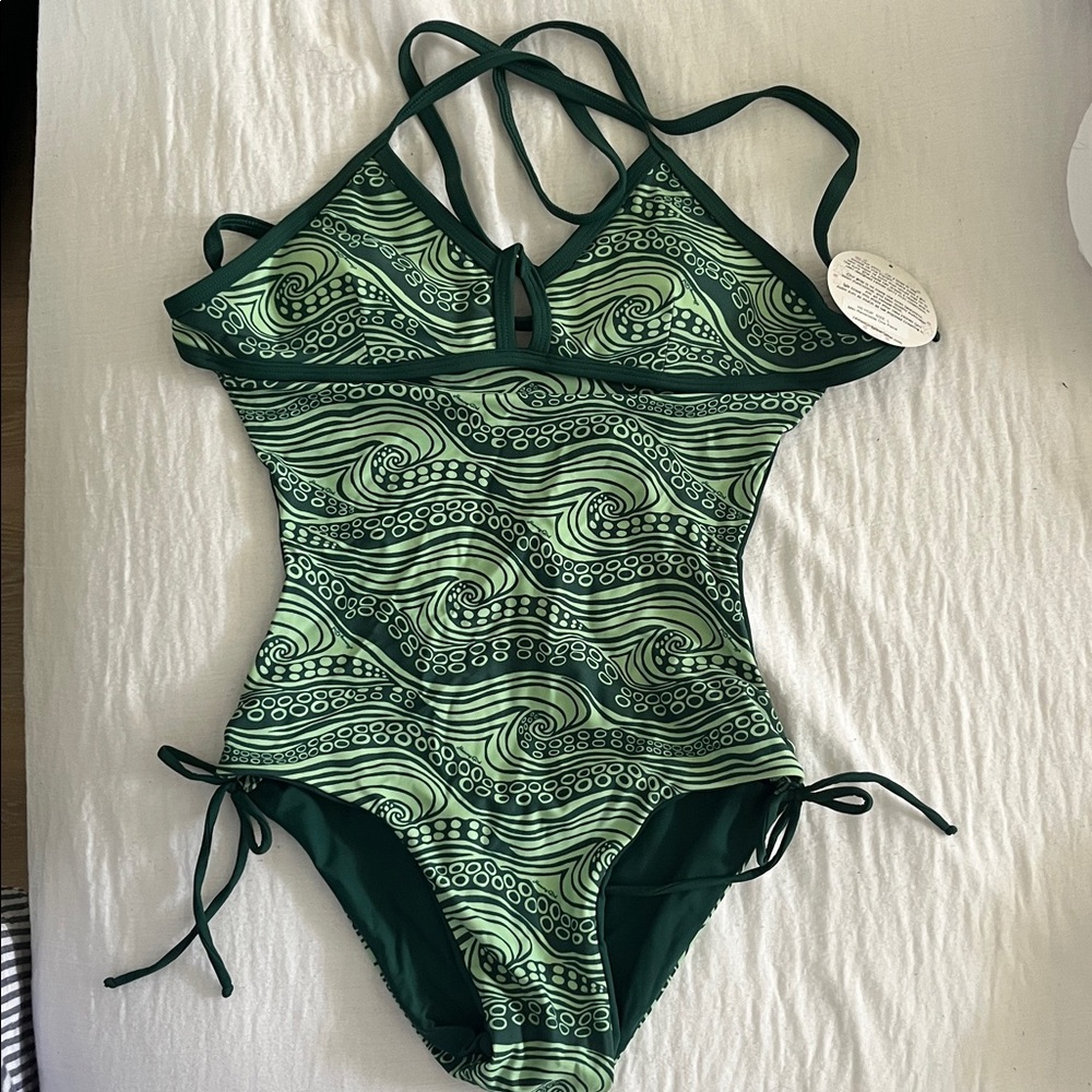 Honey Girl Miki Reversible One Piece  He’e Basil